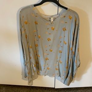 Grade & Gather Peasant Style Top S/M